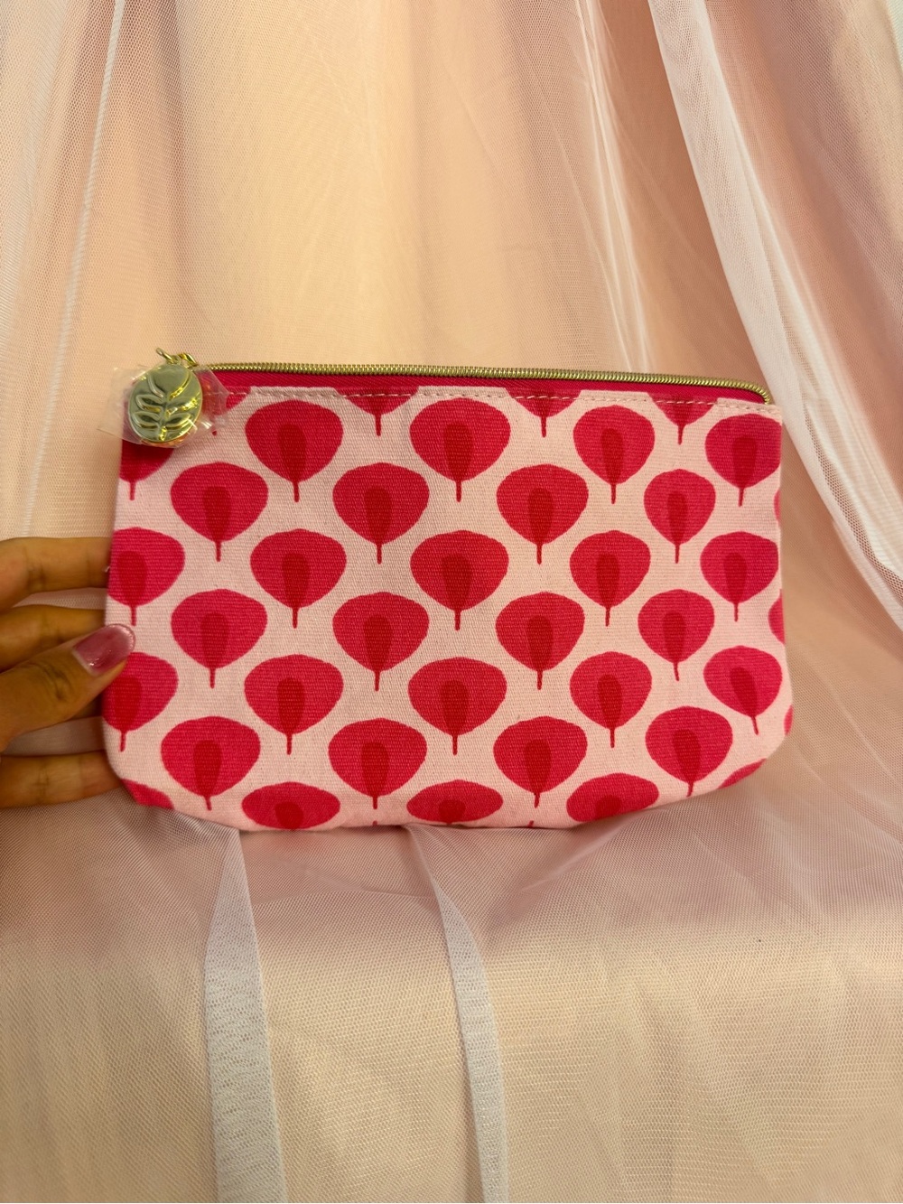 🌟🇺🇸👝Estée Lauder Pink & Red Pattern Zip Makeup Bag Cosmetic Case Recycled